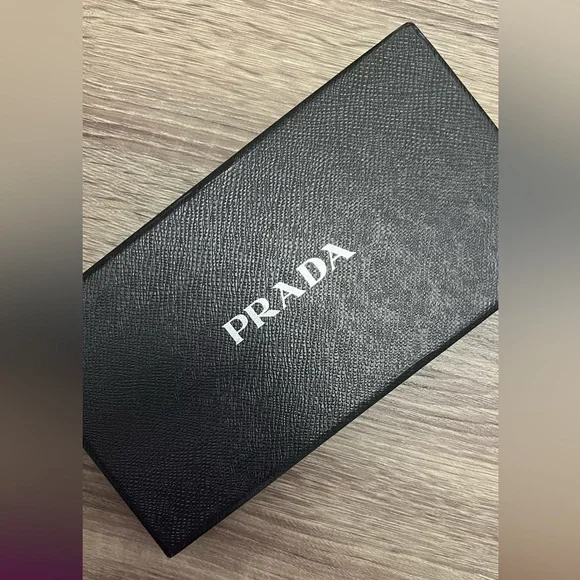 Auth PRADA Bundle Long Wallet Saffiano Shine Fuoco Red Leather, Box & Card - Picture 5 of 12